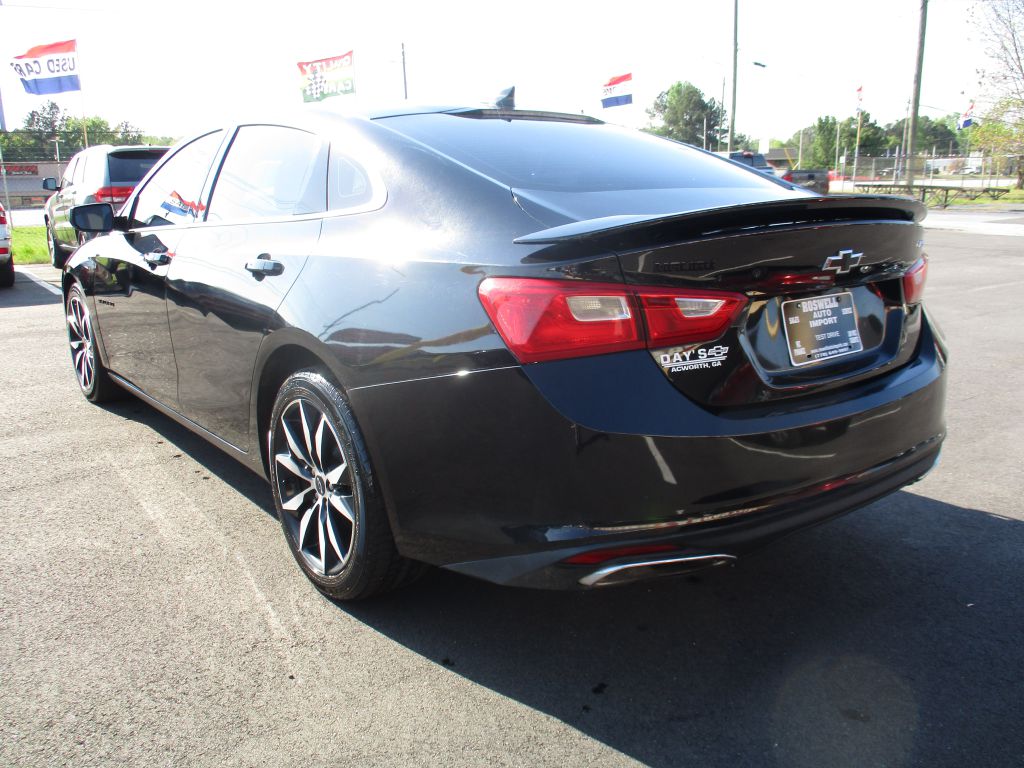 Photo 6 of this CHEVROLET MALIBU