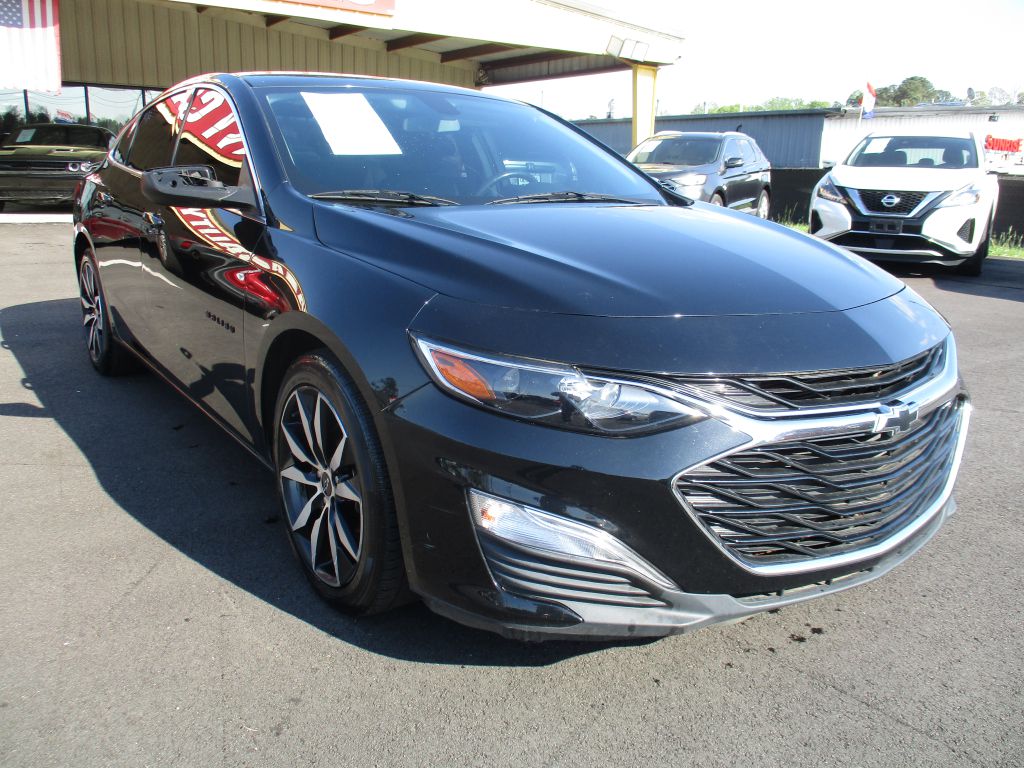 Photo 8 of this CHEVROLET MALIBU