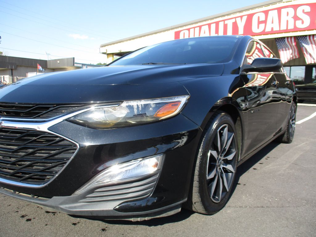 Photo 9 of this CHEVROLET MALIBU