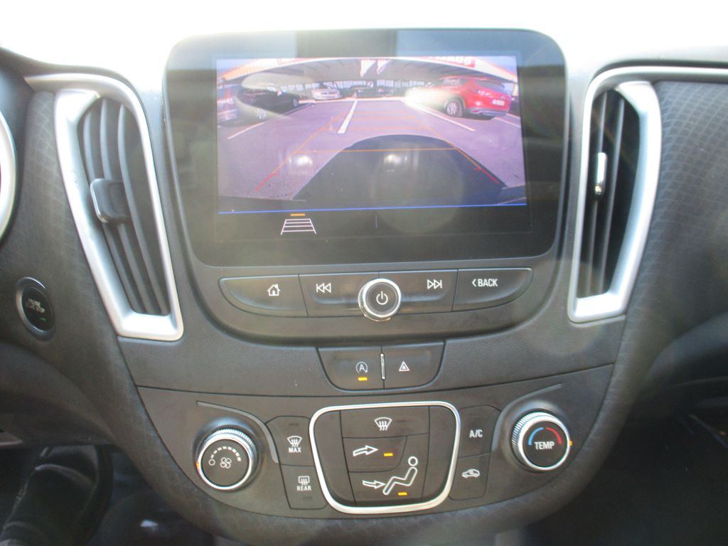 Photo 13 of this CHEVROLET MALIBU