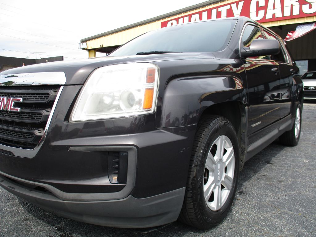 Photo 9 of this GMC TERRAIN