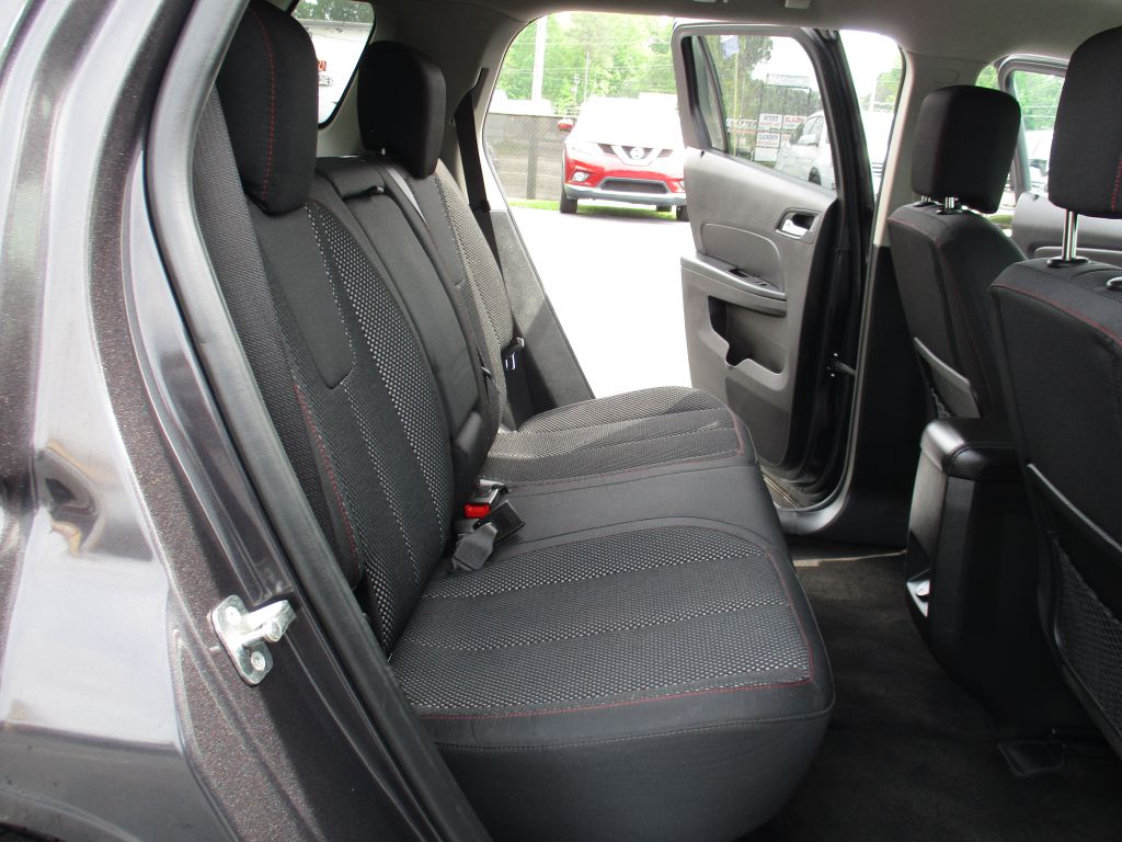 Photo 18 of this GMC TERRAIN