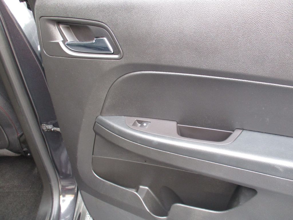 Photo 22 of this GMC TERRAIN