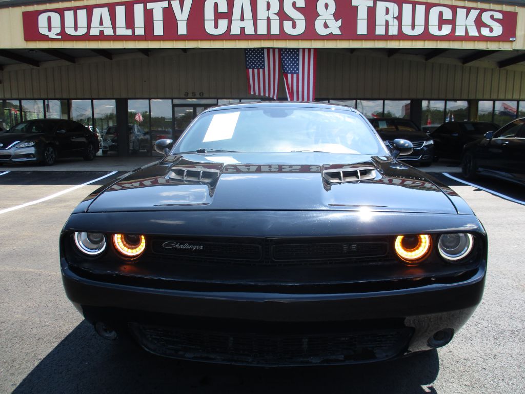View vehicle photo 2