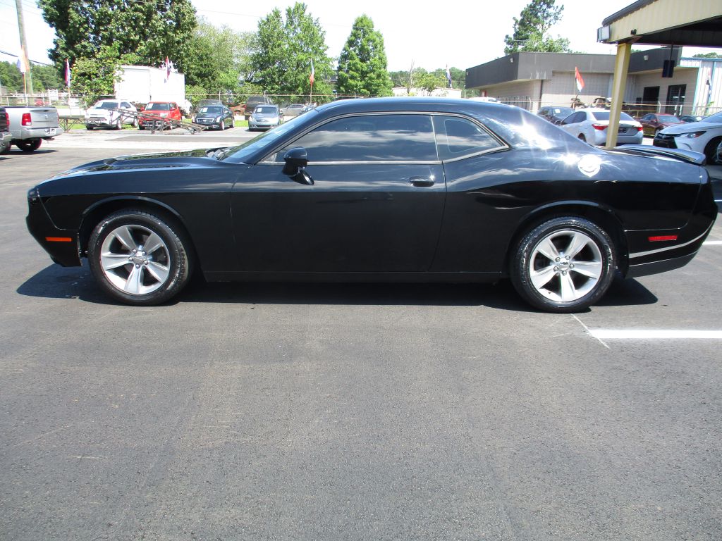 Photo 3 of this DODGE CHALLENGER