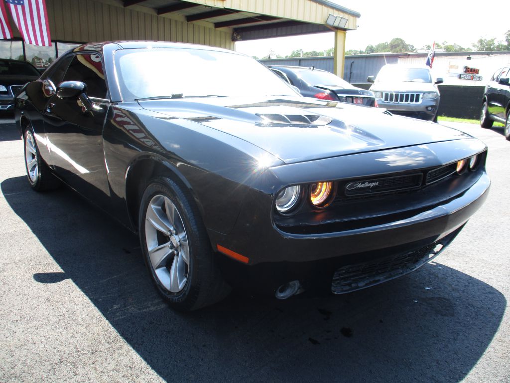 Photo 8 of this DODGE CHALLENGER