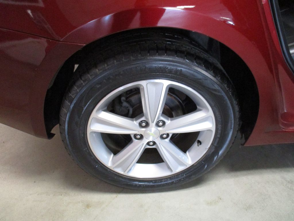 Photo 16 of this CHEVROLET CRUZE
