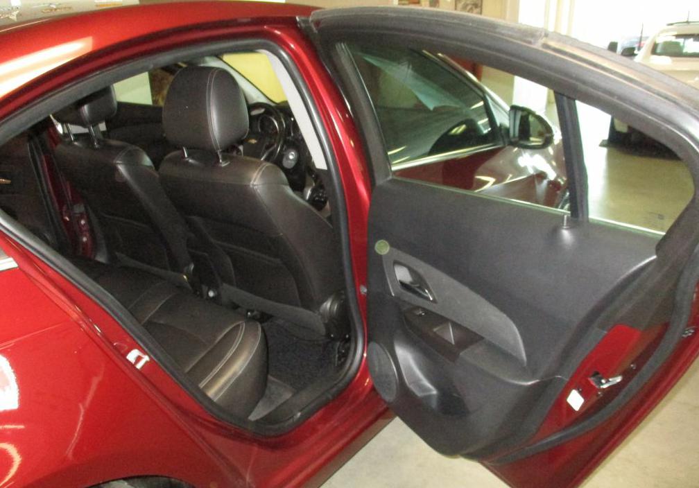 Photo 11 of this CHEVROLET CRUZE