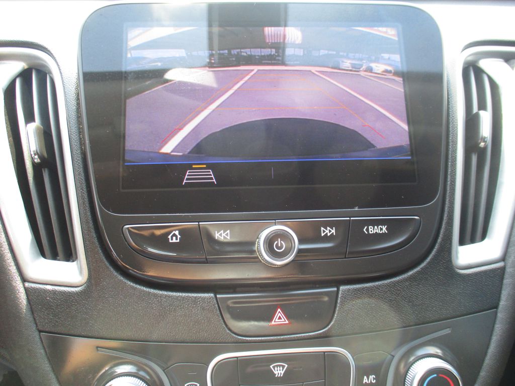 Photo 11 of this CHEVROLET MALIBU