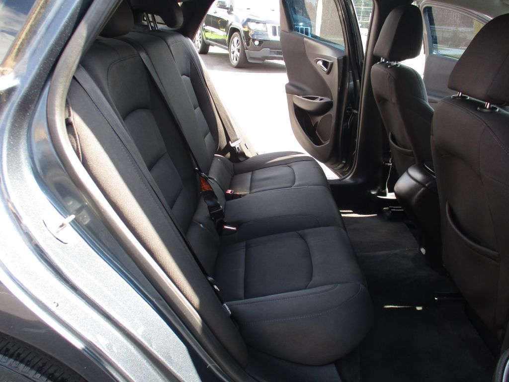 Photo 16 of this CHEVROLET MALIBU