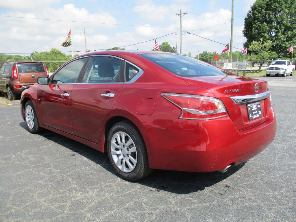 Photo 6 of this NISSAN ALTIMA