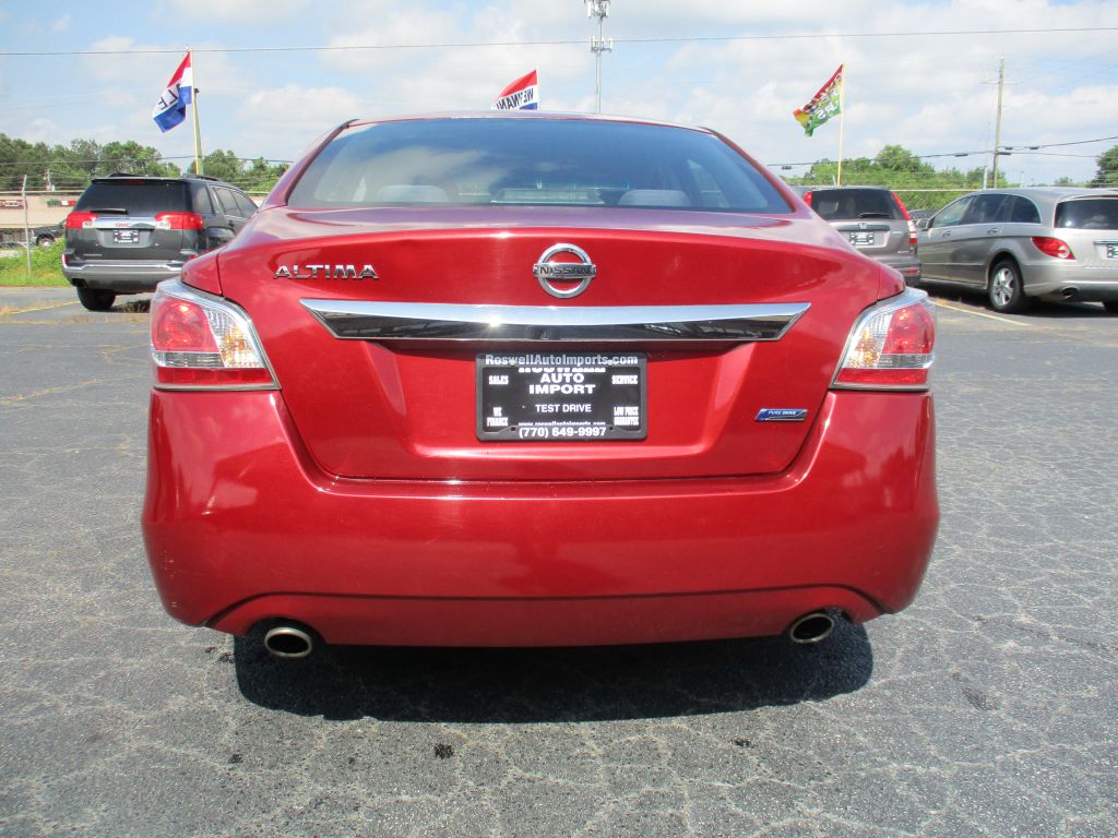Photo 8 of this NISSAN ALTIMA