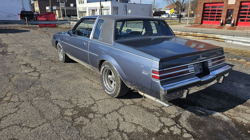 Photo 7 of this BUICK REGAL