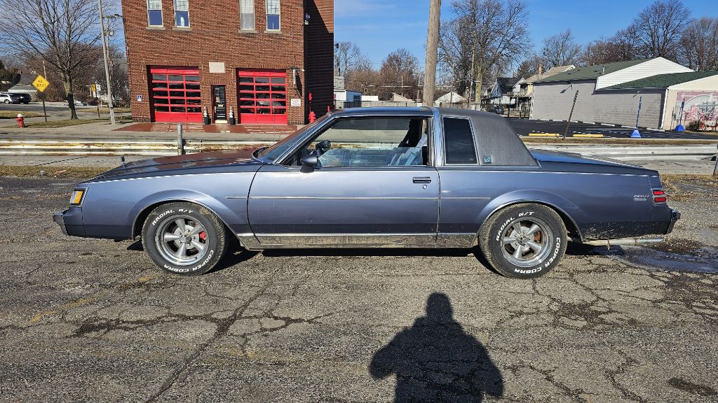 Photo 8 of this BUICK REGAL