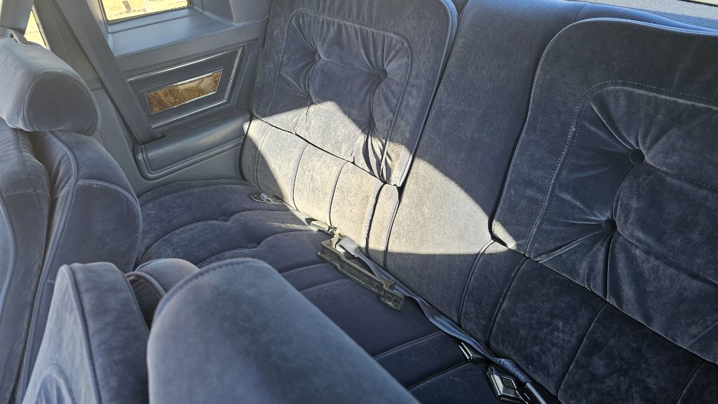 Photo 12 of this BUICK REGAL