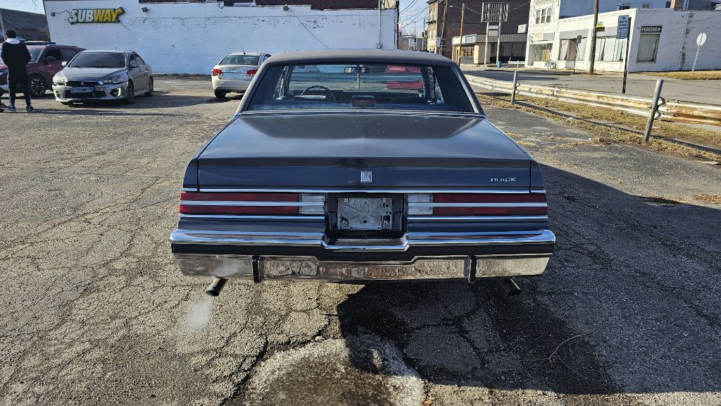 Photo 6 of this BUICK REGAL