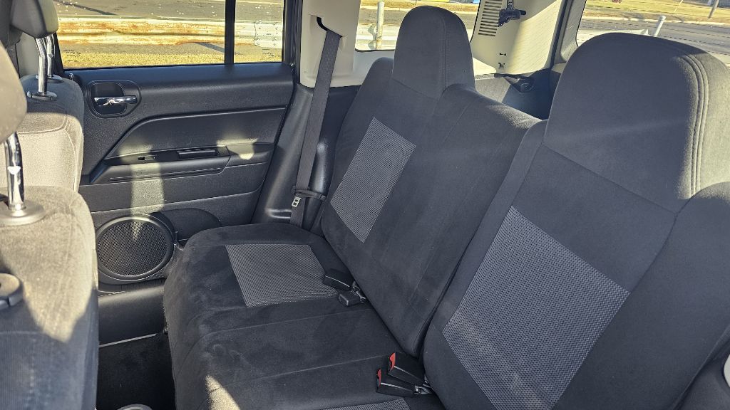 Photo 13 of this JEEP PATRIOT