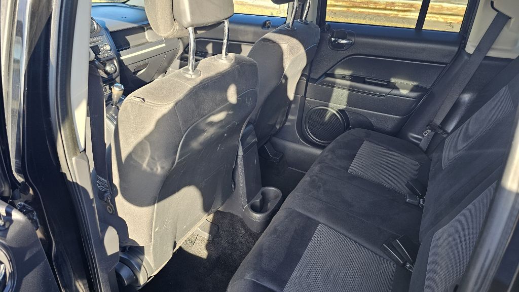 Photo 12 of this JEEP PATRIOT