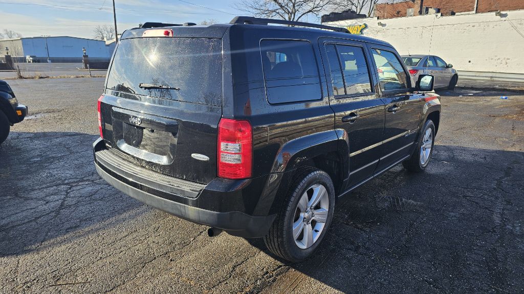 Photo 5 of this JEEP PATRIOT