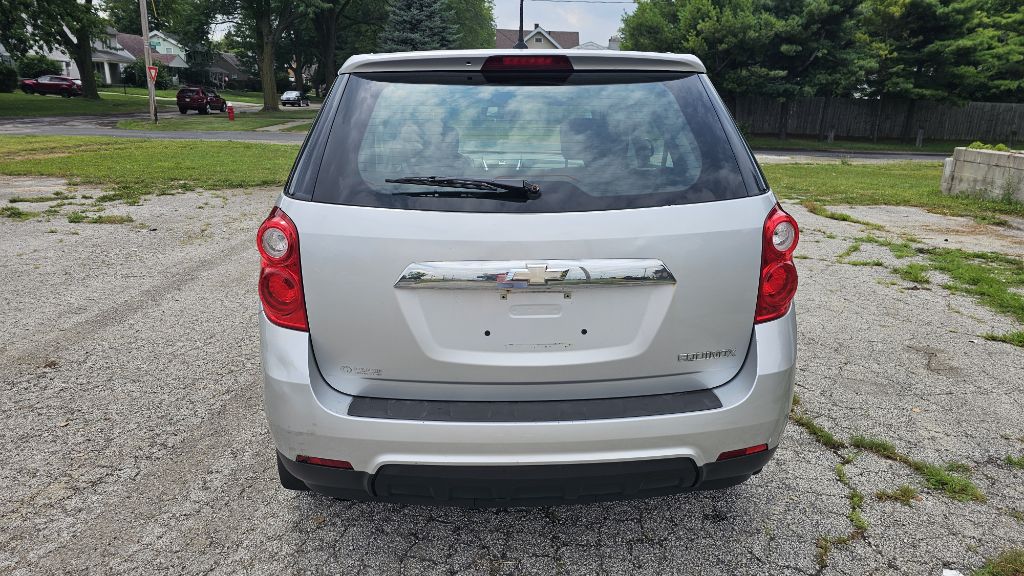 Photo 6 of this CHEVROLET EQUINOX