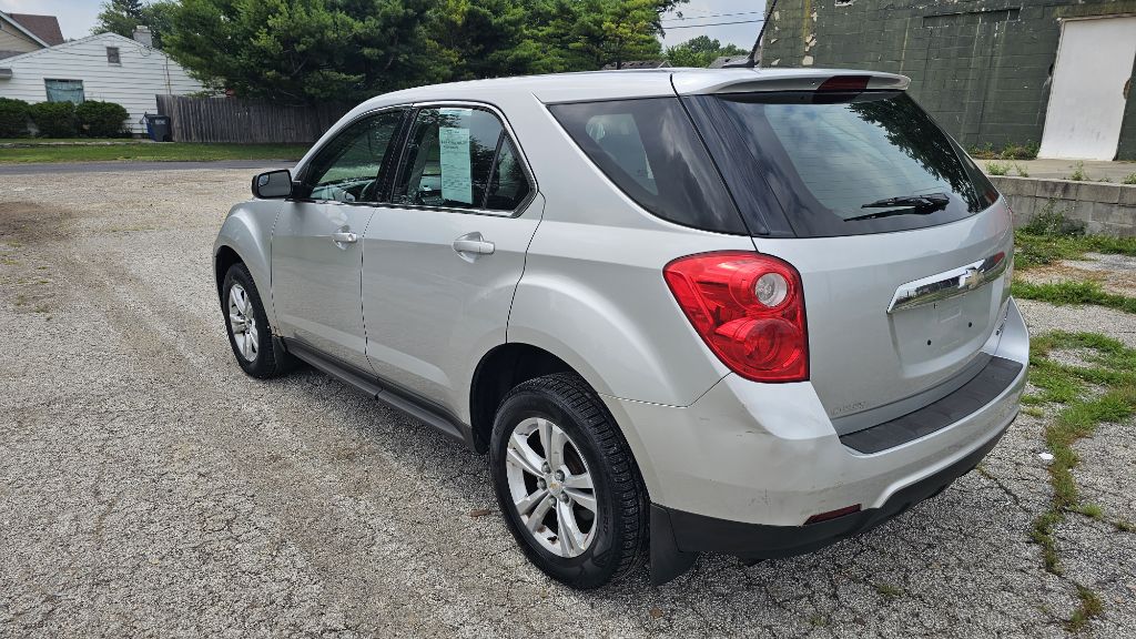 Photo 7 of this CHEVROLET EQUINOX