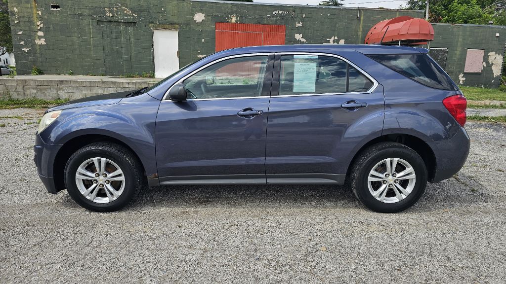 Photo 8 of this CHEVROLET EQUINOX