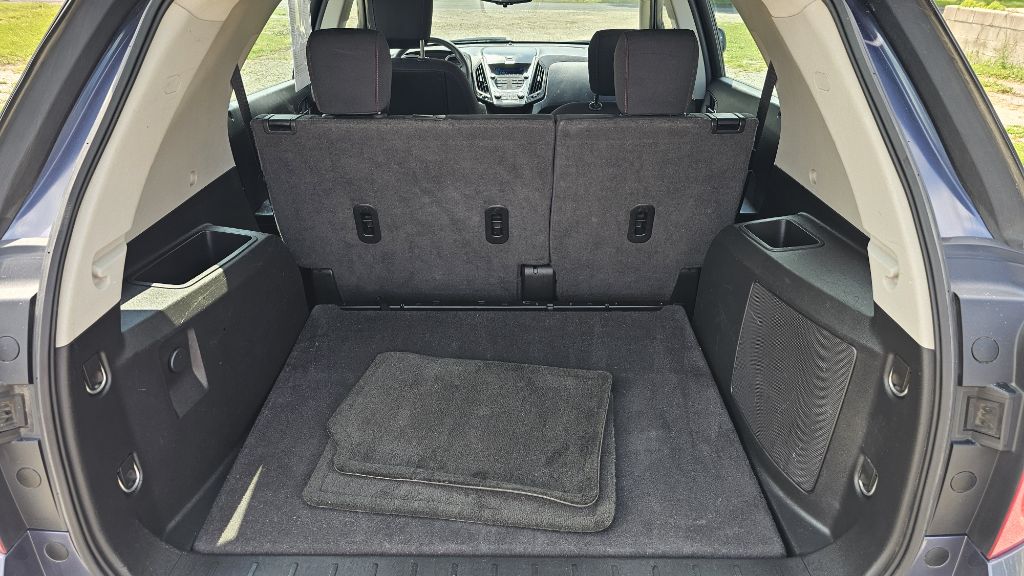 Photo 14 of this CHEVROLET EQUINOX