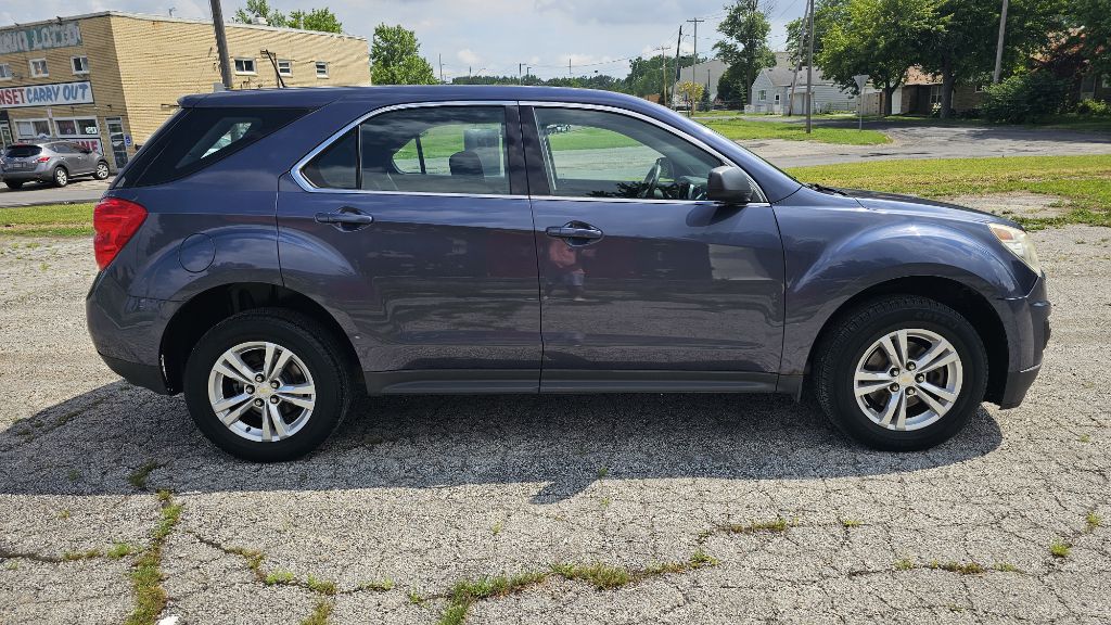 Photo 4 of this CHEVROLET EQUINOX