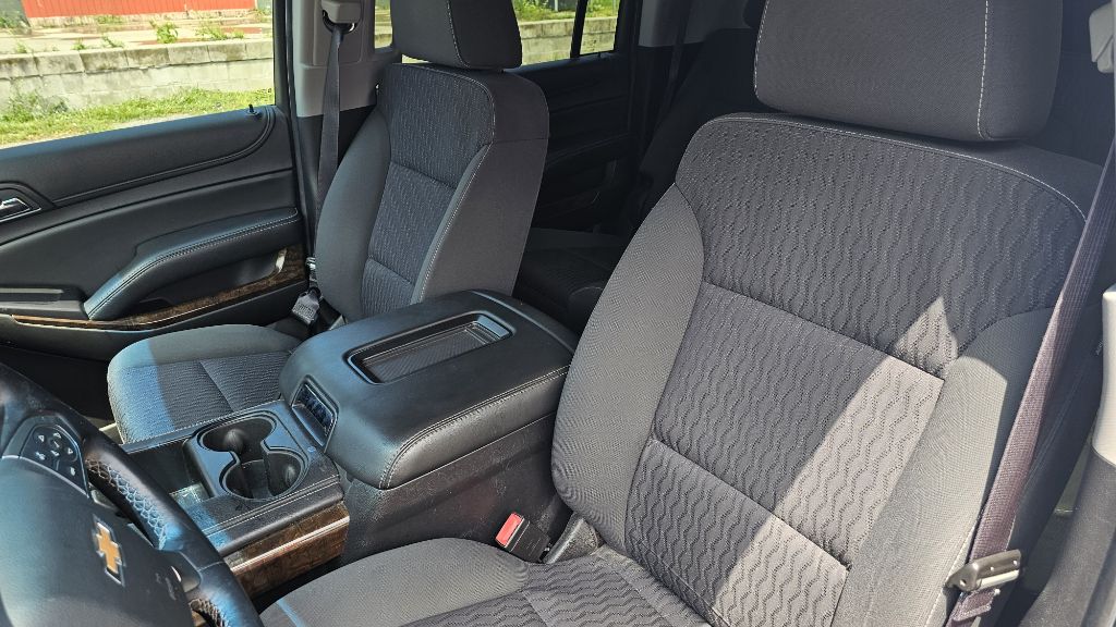 Photo 10 of this CHEVROLET SUBURBAN