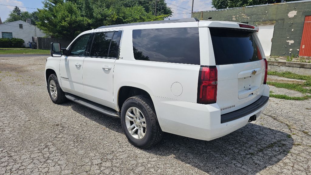 Photo 7 of this CHEVROLET SUBURBAN