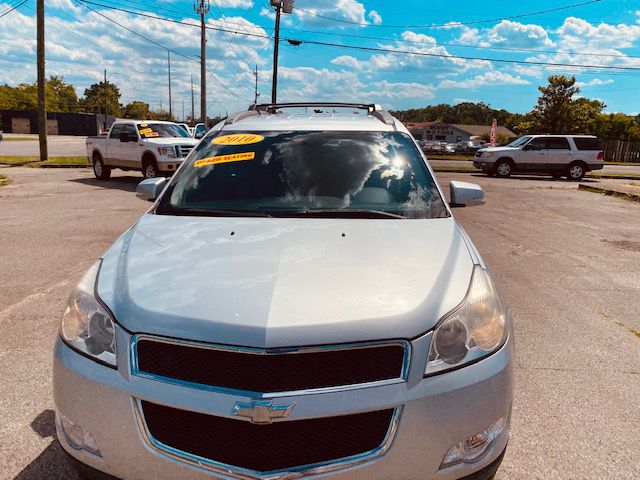 CHEVROLET TRAVERSE 2010 CHEVROLET TRAVERSE 1GNLVFED5AJ240077