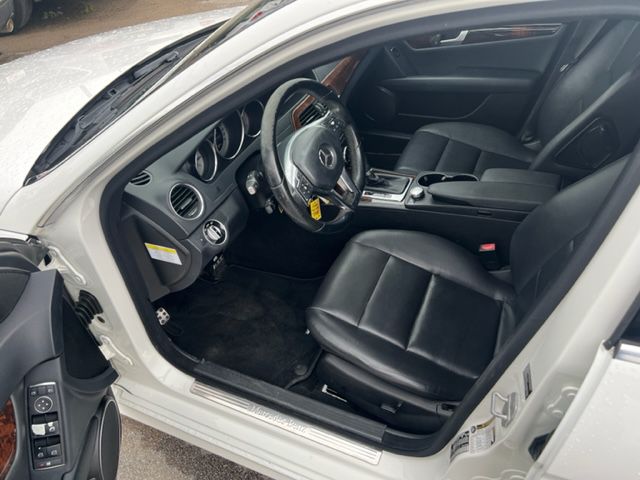 MERCEDES-BENZ C-CLASS 2014 MERCEDES-BENZ C-CLASS WDDGF4HB6EG236618