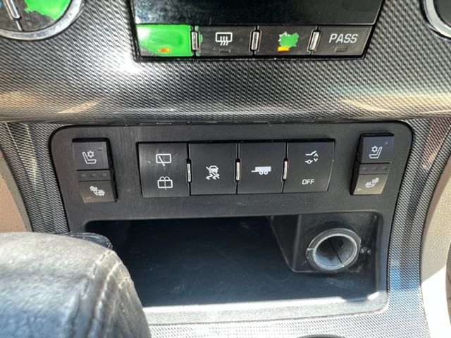 CHEVROLET TRAVERSE 2011 CHEVROLET TRAVERSE 1GNKRLED9BJ269596