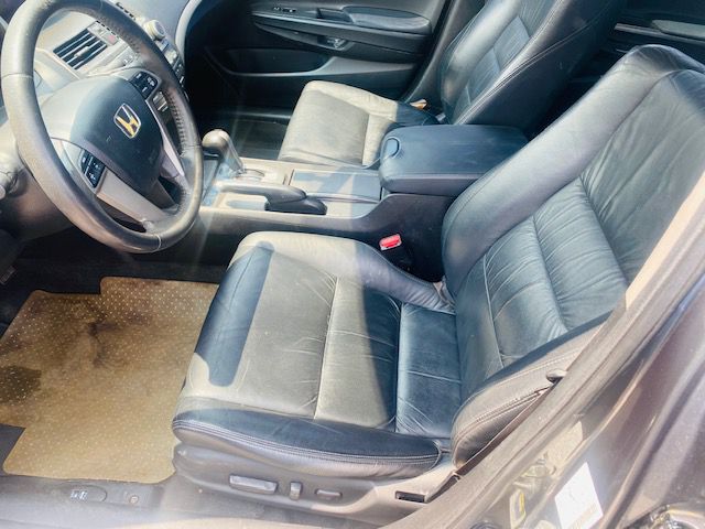 Photo 11 of this HONDA ACCORD