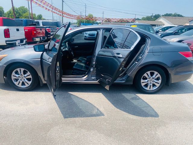 Photo 9 of this HONDA ACCORD