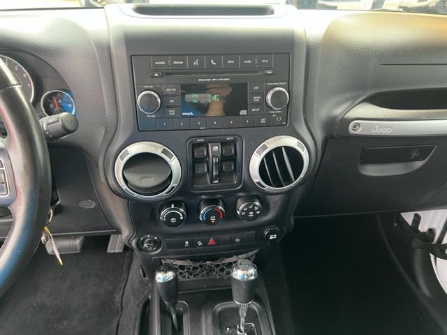 JEEP WRANGLER UNLIMI 2013 JEEP WRANGLER UNLIMI 1C4BJWEG2DL688019
