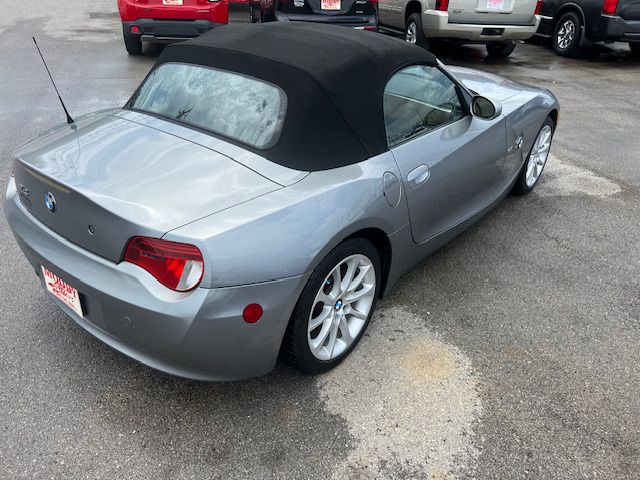 BMW Z4 2007 BMW Z4 4USBU33597LW72423