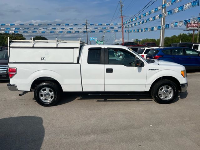 Photo 3 of this FORD F150