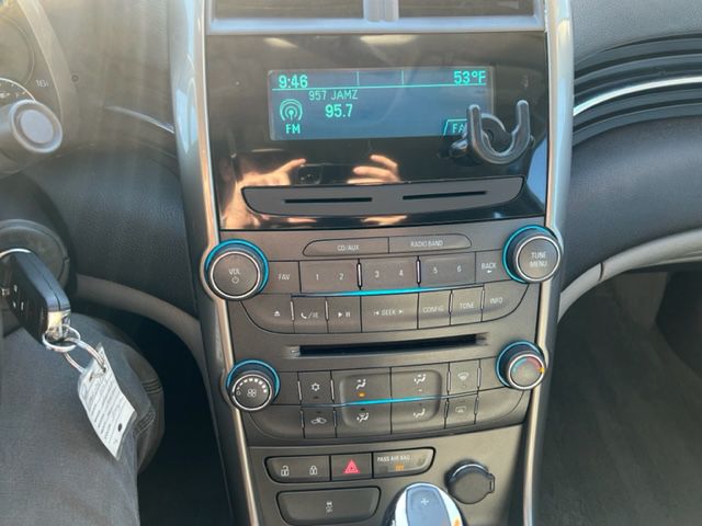 Photo 15 of this CHEVROLET MALIBU