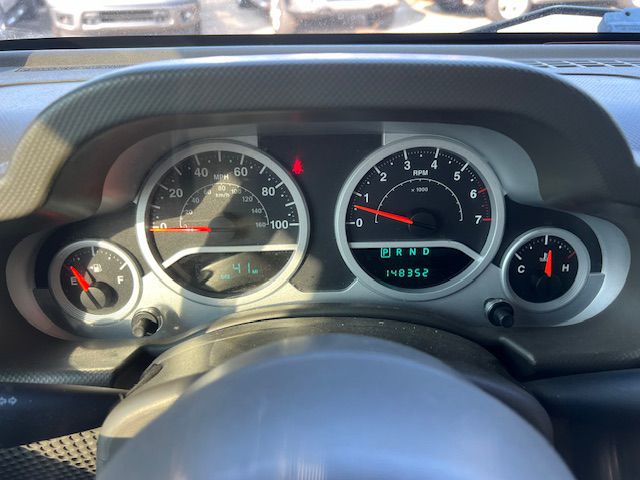 Photo 15 of this JEEP WRANGLER