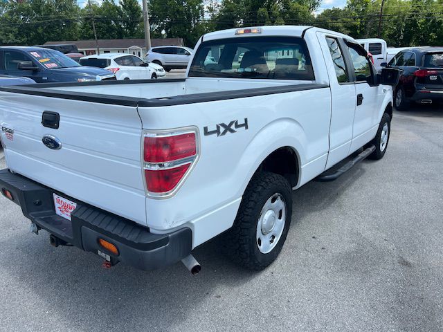 Photo 5 of this FORD F150