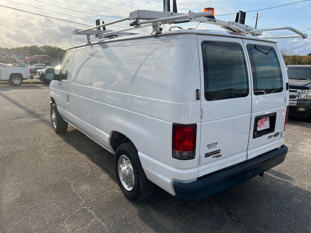 Photo 7 of this FORD ECONOLINE