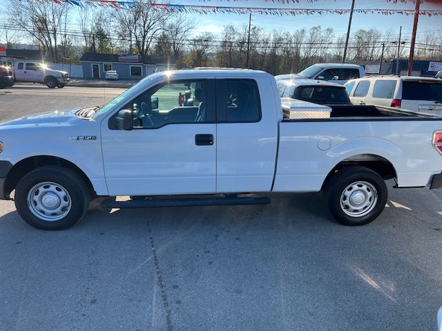 Photo 8 of this FORD F150