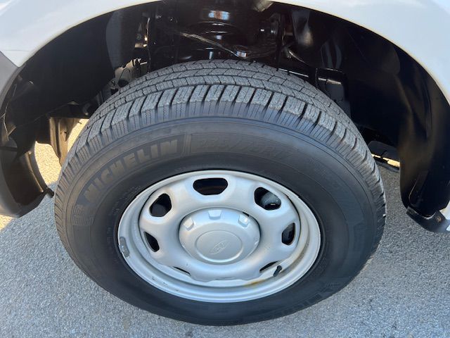 Photo 10 of this FORD F150