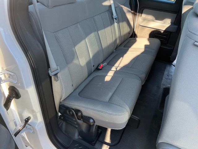 Photo 14 of this FORD F150