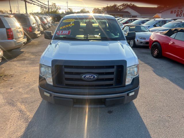 Photo 3 of this FORD F150