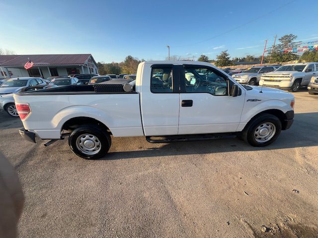Photo 5 of this FORD F150