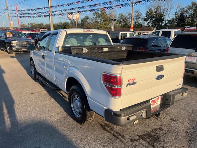Photo 8 of this FORD F150