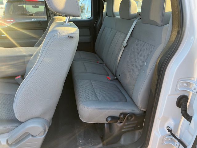 Photo 12 of this FORD F150