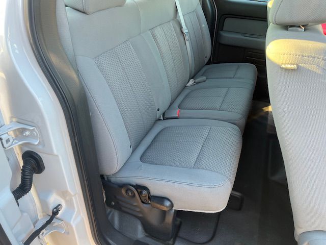 Photo 14 of this FORD F150